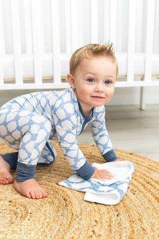 Bamboo baby sleepwear – breathable romper with ocean rope knot pattern