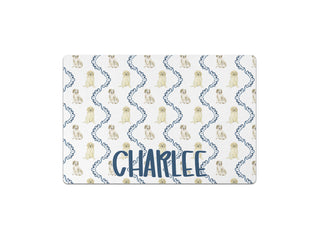 Monogrammed pet mat for dogs and cats – easy to clean.
