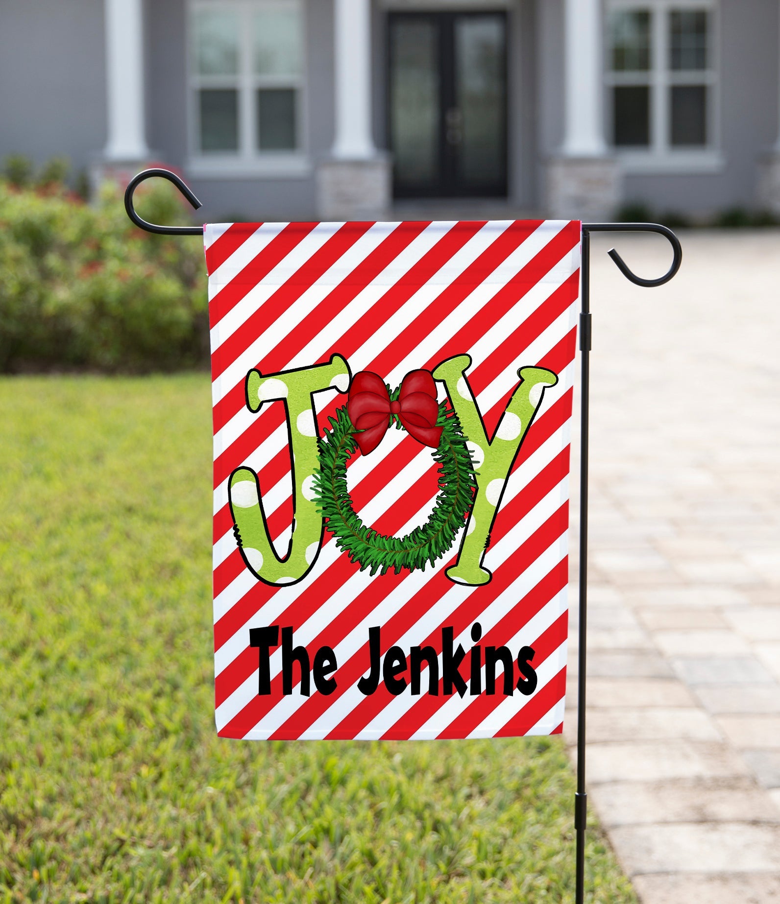 Add a festive touch to your outdoor space with our enchanting Christmas Garden Flags! Handcrafted with love and precision, these flags are the perfect way to welcome the holiday season and spruce up your garden or yard.