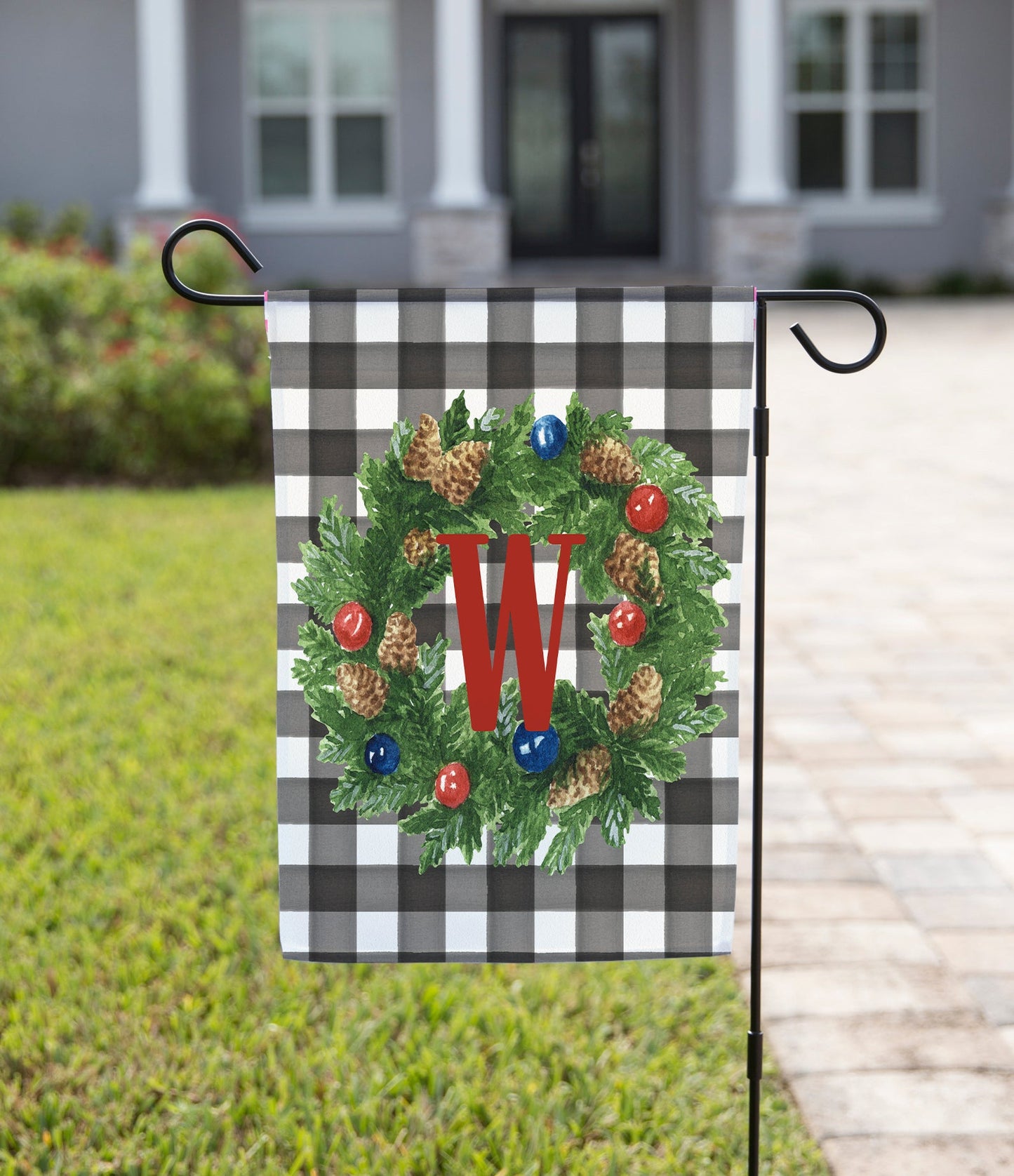 Add a festive touch to your outdoor space with our enchanting Christmas Garden Flags! Handcrafted with love and precision, these flags are the perfect way to welcome the holiday season and spruce up your garden or yard.